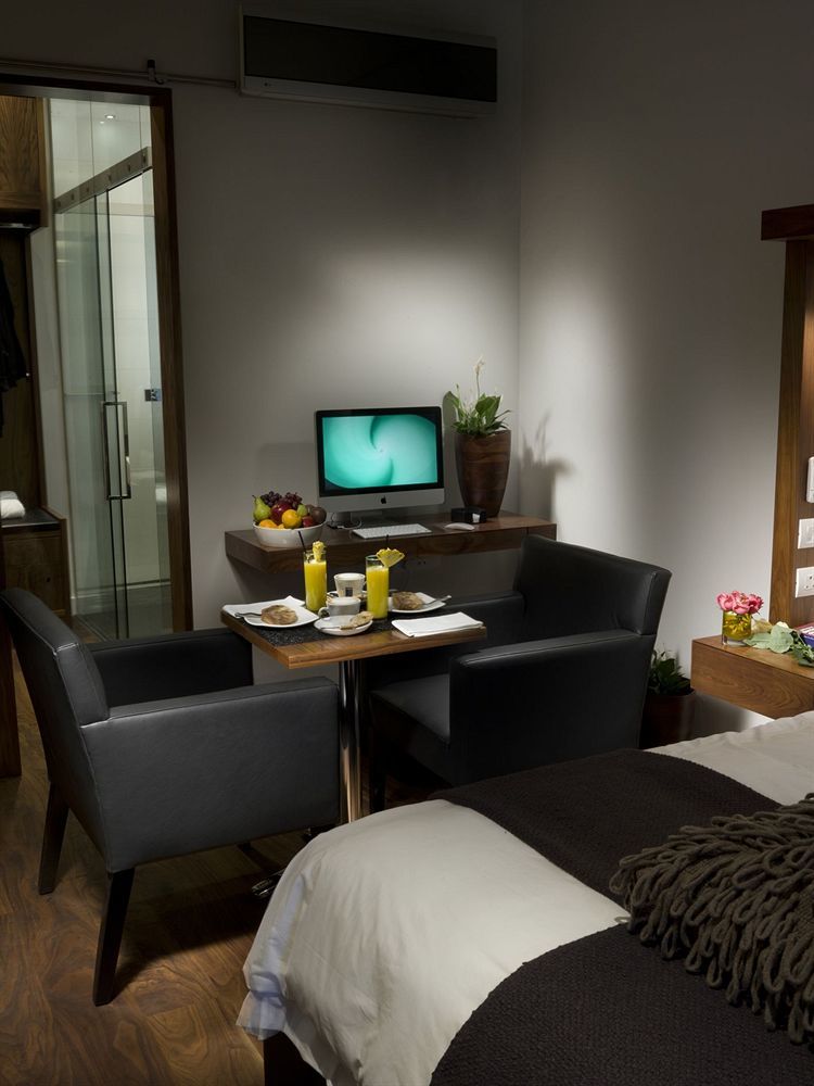 โฮเต็ล ออน เดอะ พรอมเมอนาด Hotel เคปทาวน์ ภายนอก รูปภาพ