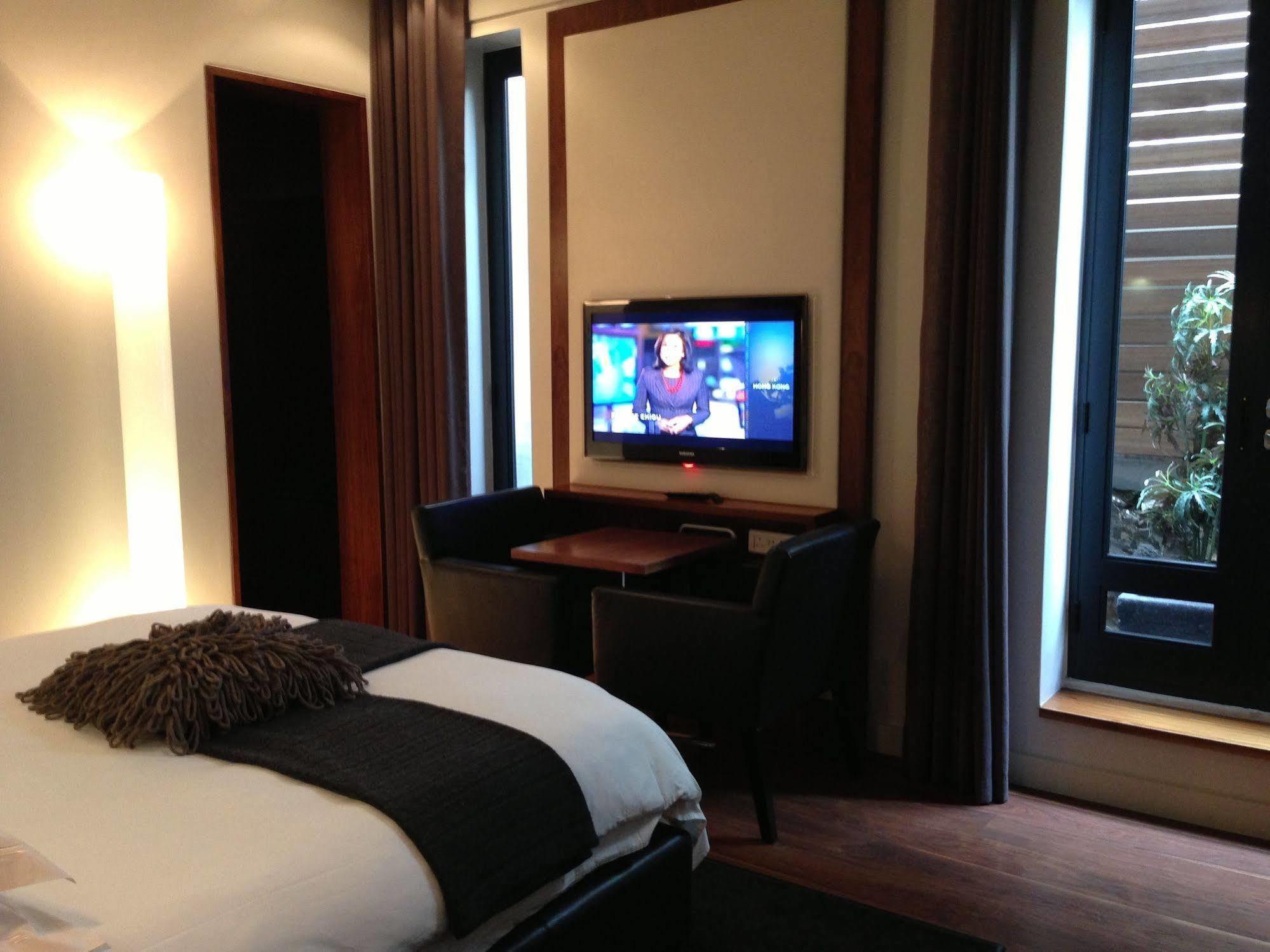 โฮเต็ล ออน เดอะ พรอมเมอนาด Hotel เคปทาวน์ ภายนอก รูปภาพ